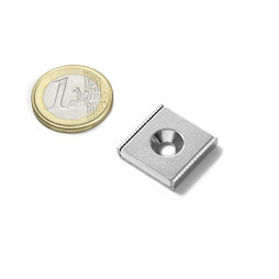 CSR-20-20-04-N, Magnete piatto a barra 20 x 20 x 4 mm, con foro svasato, profilo a U in acciaio