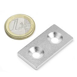 MC-40-20-03, Piastrina metallica con foro svasato 40 x 20 x 3 mm, come controparte per i magneti, non è un magnete!