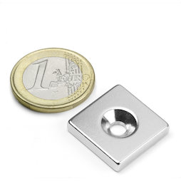 CS-Q-20-20-04-N, Parallelepipedo magnetico 20 x 20 x 4 mm, Con foro svasato, N35, nichelato